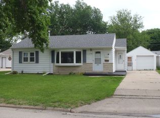 1736 Sager Ave, Waterloo, IA 50701