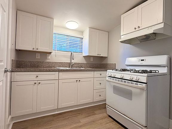 5th image of 11254 Nardo St #11244