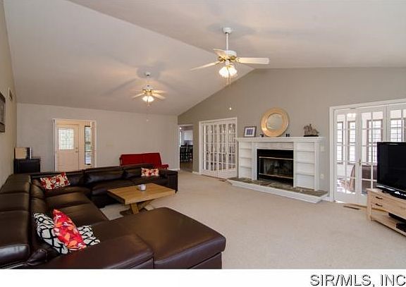 4th image of 150 Cedar Ln