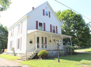 38 Downes St, Calais, ME 04619