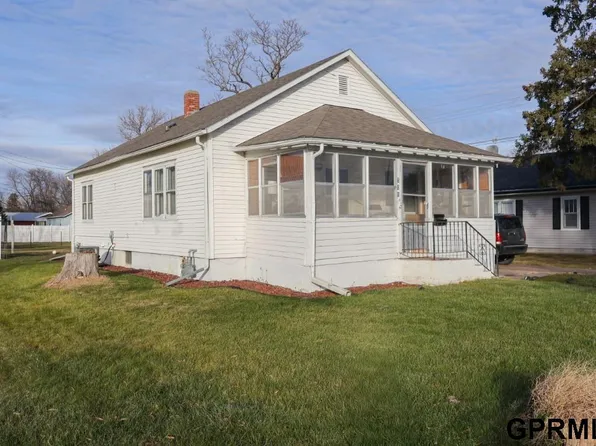 509 E 13th St, Lexington, NE 68850