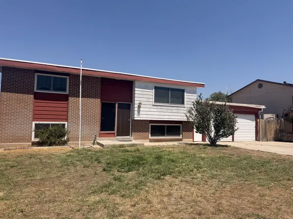 589 Oquirrh Ave, Tooele, UT 84074