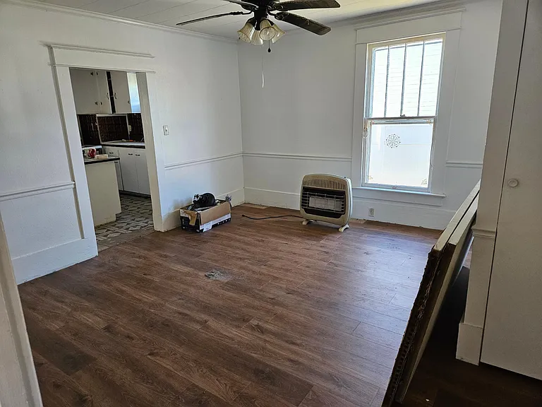 Master Bedroom has brand new waterproof LVP flooring