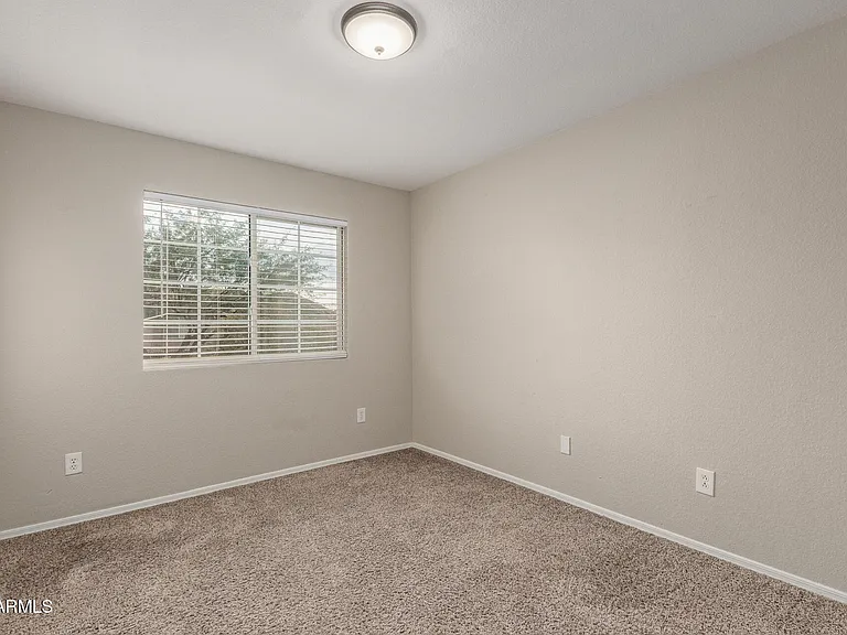 4522 E Rowel Rd — Photo 39