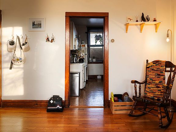 5th image of 2107 N Richmond St #2