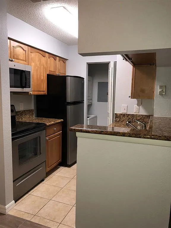 1 bed, 1.0 bath, 540 sqft, $1,225 — Photo 2