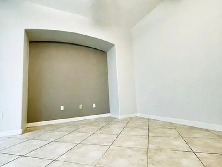 213 Heiple Ct — Photo 24