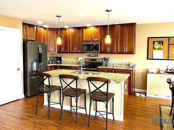 5th image of 4105 Grande Lake Dr