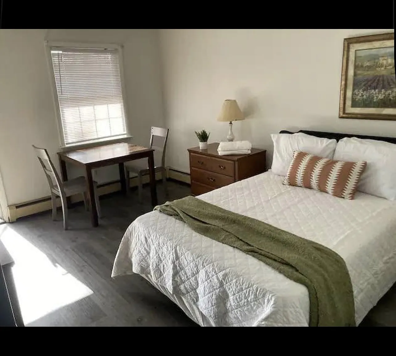 1 bed, 1.0 bath, 200 sqft, $975 — Photo 3