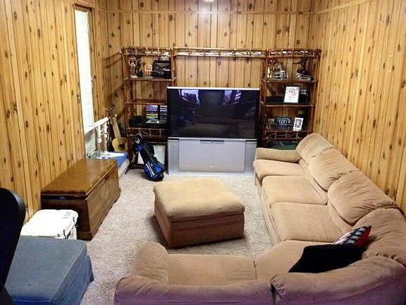 3rd image of 1001 W 26th St