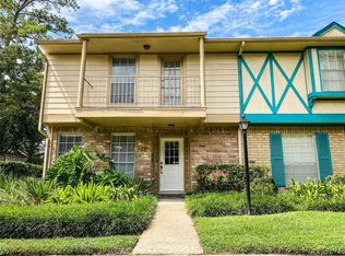 727 Bunker Hill Rd APT 13, Houston, TX 77024