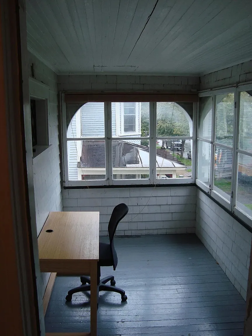 2 bed, 1300 sqft, $2,400 — Photo 3