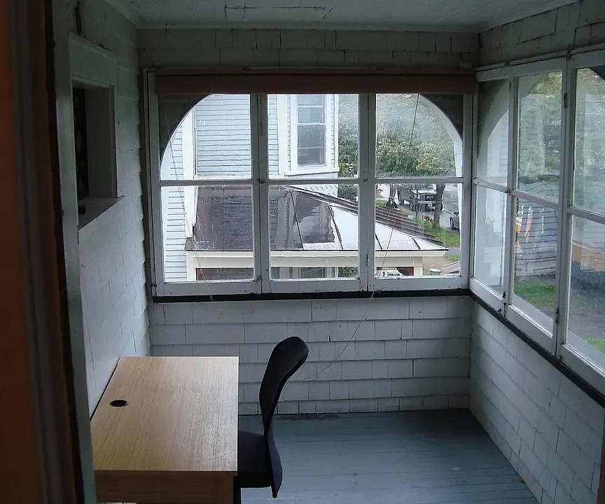 101 N Willard St