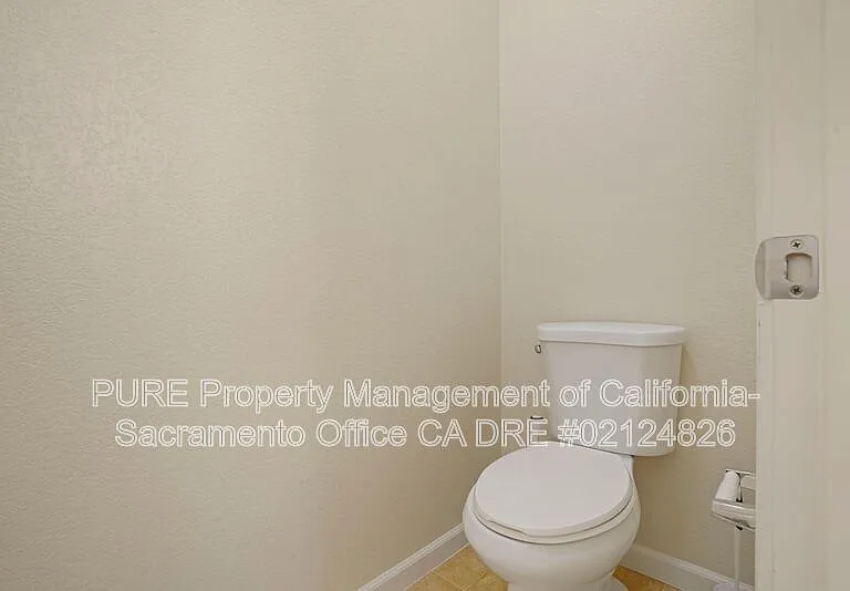 11091 International Dr — Photo 21