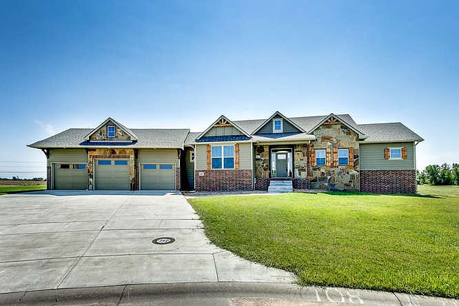 1st image of 108 N Hibiscus Ct