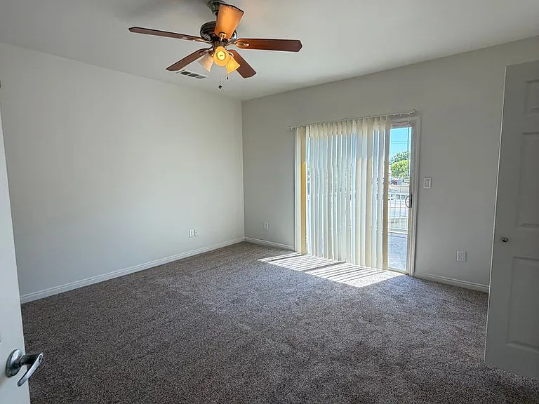 118 Emerald Isle Way — Photo 28