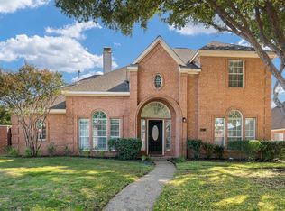 9612 E Oaks Ln, Irving, TX 75063
