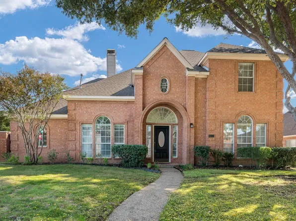 9612 E Oaks Ln, Irving, TX 75063