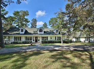 19611 Country Lake Dr, Magnolia, TX 77355
