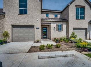 8243 Heritage Glen Dr #8243, Red Oak, TX 75154