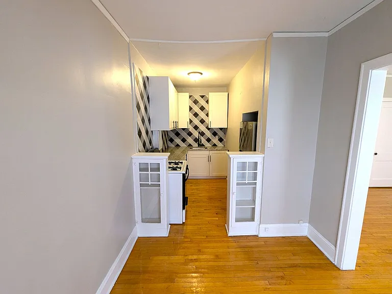 3137 Aldrich Ave S — Photo 11