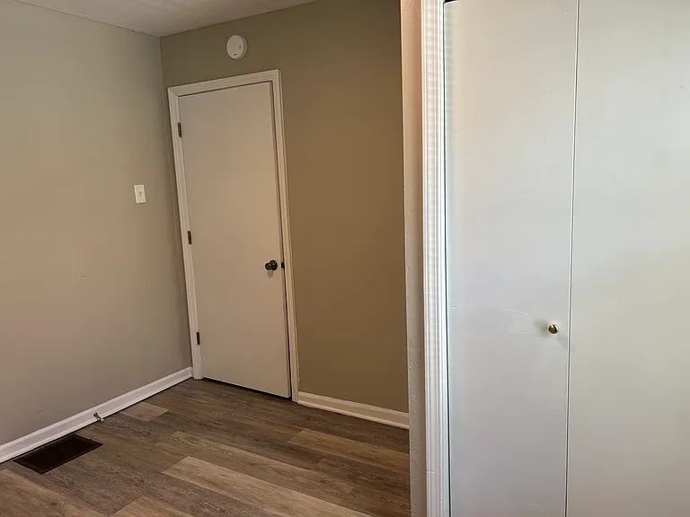 1506 N Grant Ave — Photo 15