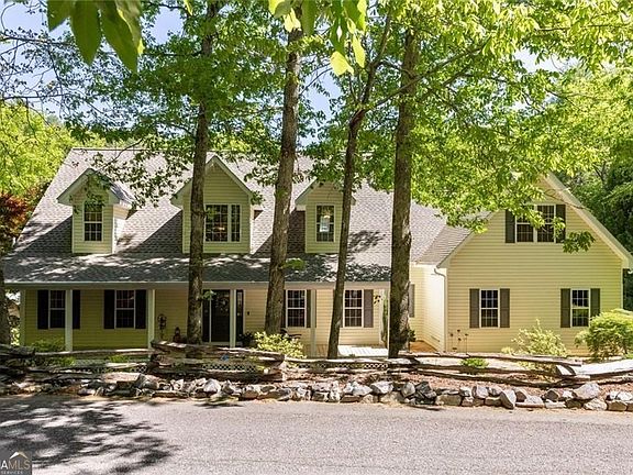 2nd image of 704 Riverbend Rd