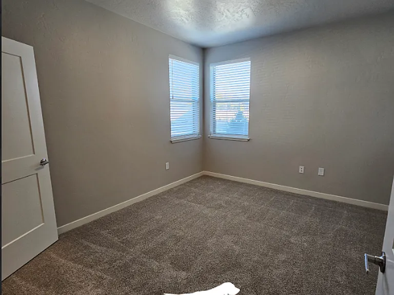1440 N Ethridge Ln — Photo 11