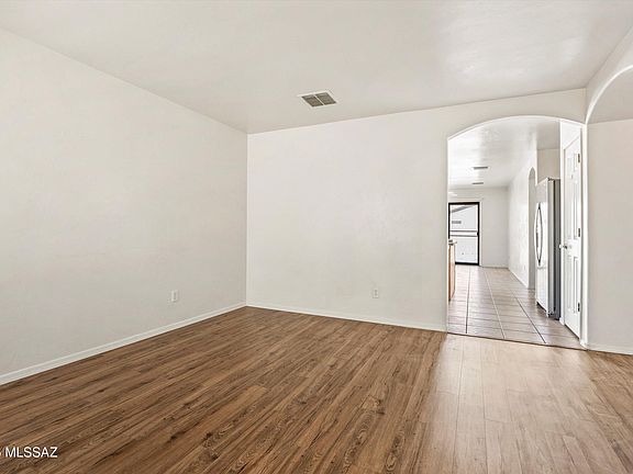 2nd image of 10001 E Apache Rain Dr