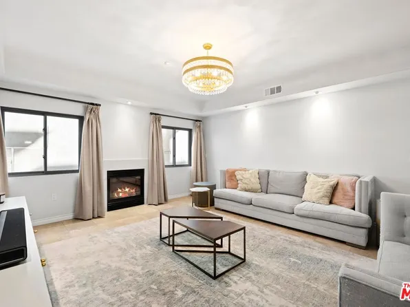 11633 Chenault St Unit 202, Los Angeles, CA 90049