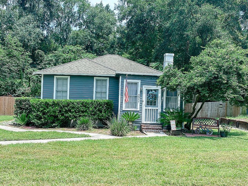 1st image of 4511 SE 18th Ave