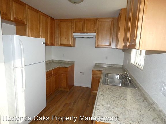 5th image of 1135 Guadalupe St APT E