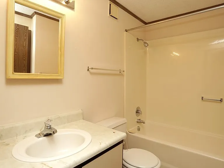 5780 Milgen Rd — Photo 11