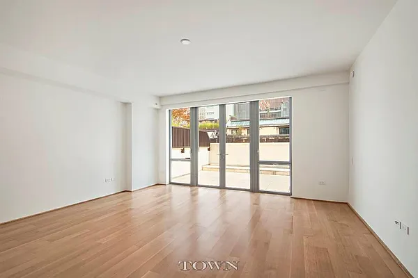 Rented by Town Residential | media 30