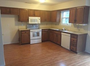 15 Berger Ln, Schwenksville, PA 19473