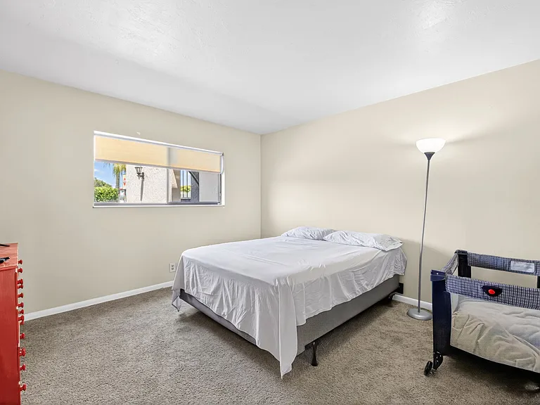 4728 Orange Grove Blvd #4 — Photo 6