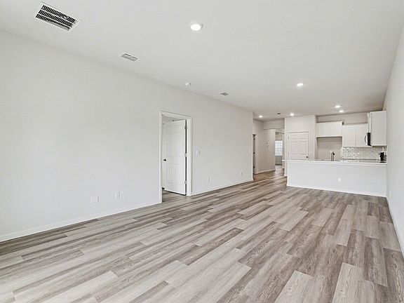 2nd image of 8981 Orchid Reserve Cir