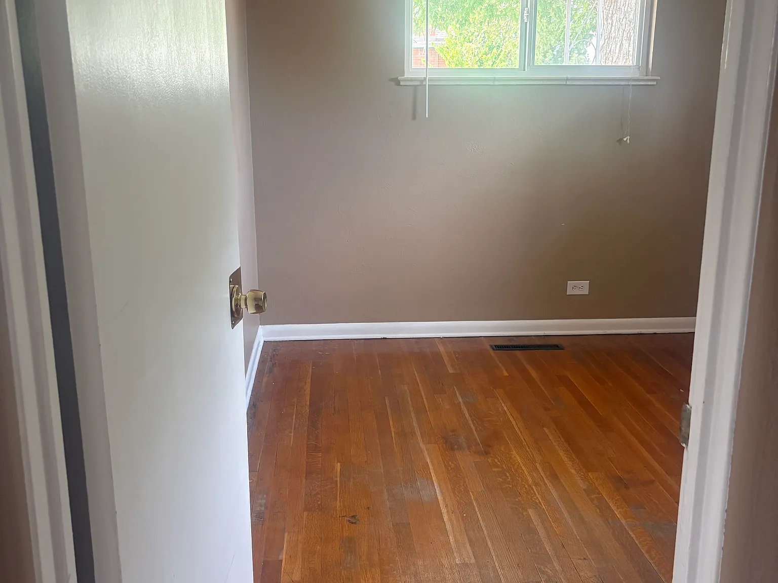1396 S Sherman St — Photo 2