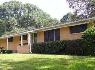 1909 Clubview Dr, Tyler, TX 75701