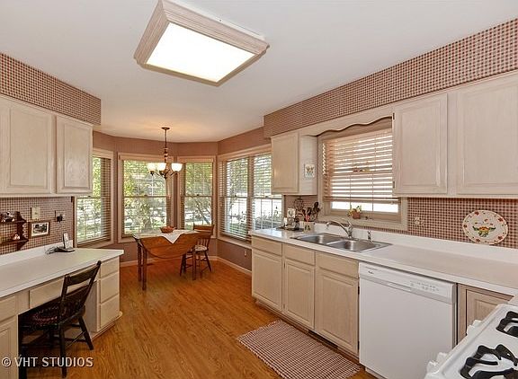 5th image of 510 Bradbury Ln #0