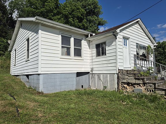 2nd image of 729 Scarbro Loop Rd