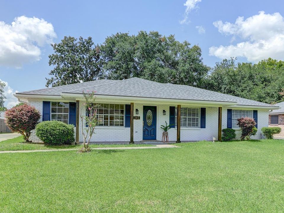 1st image of 305 Bonaire Dr