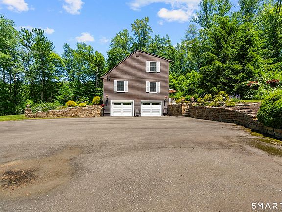 4th image of 16 Foote Hill Road