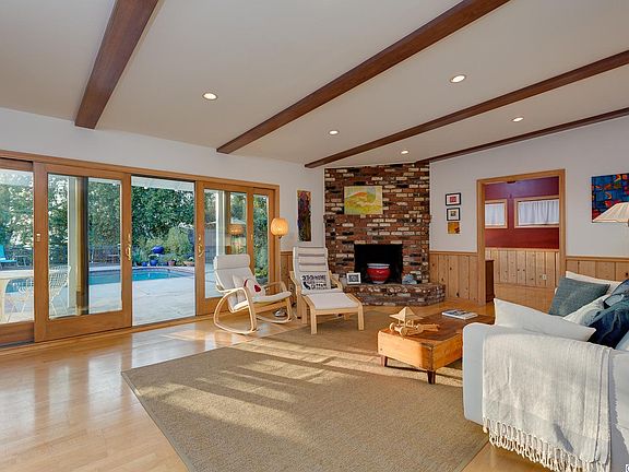 5th image of 355 Sequoia Dr
