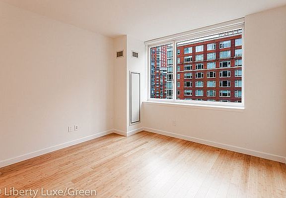 4th image of 300 N End Ave APT 7H