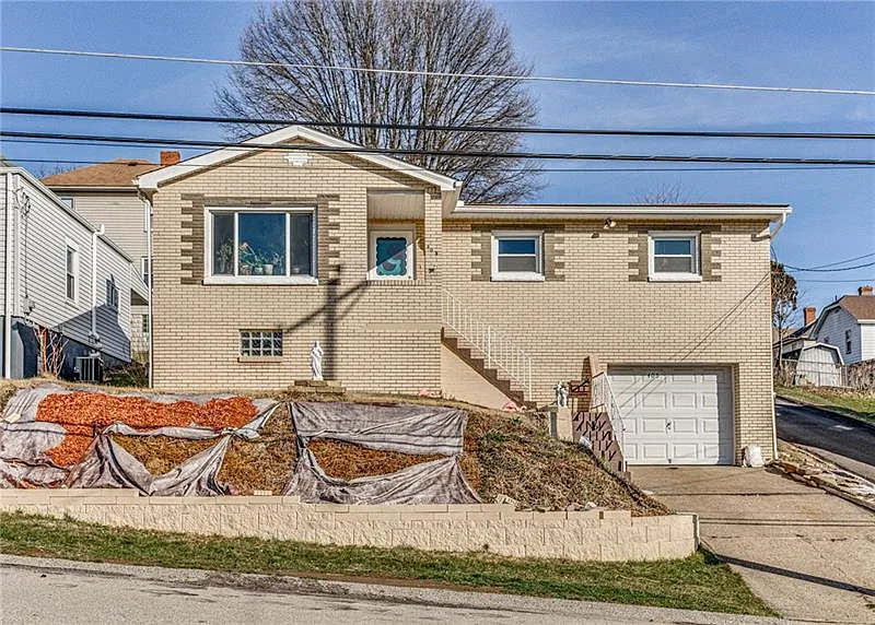 405 Caroline St photo 1