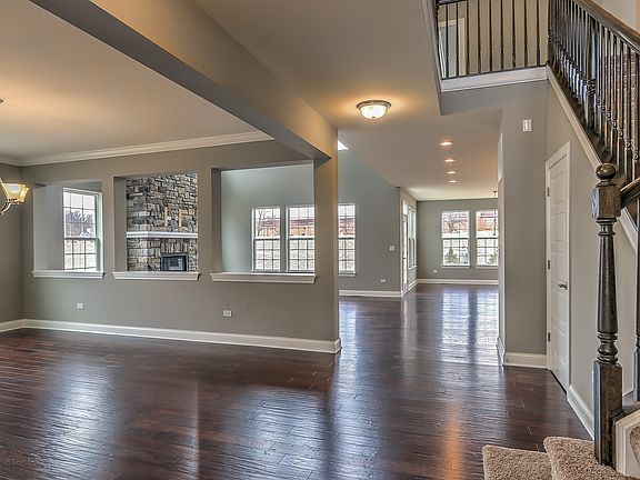 Airy open floorplan