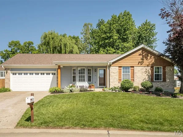 403 Pandora Ct, Saint Peters, MO 63376
