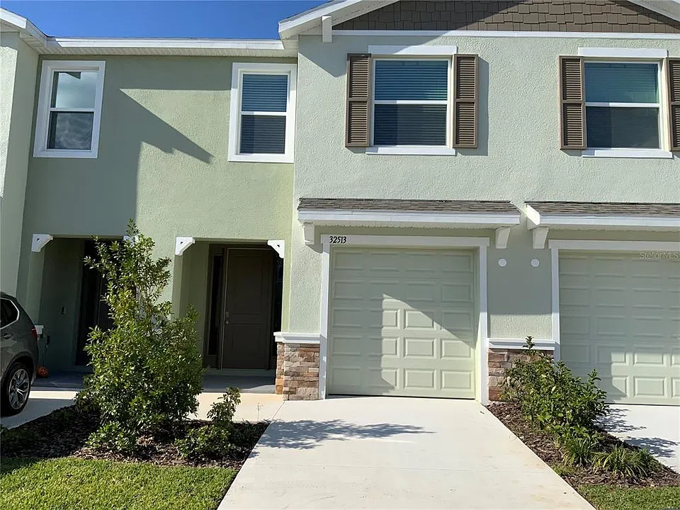 32513 Midsummer Night Ln