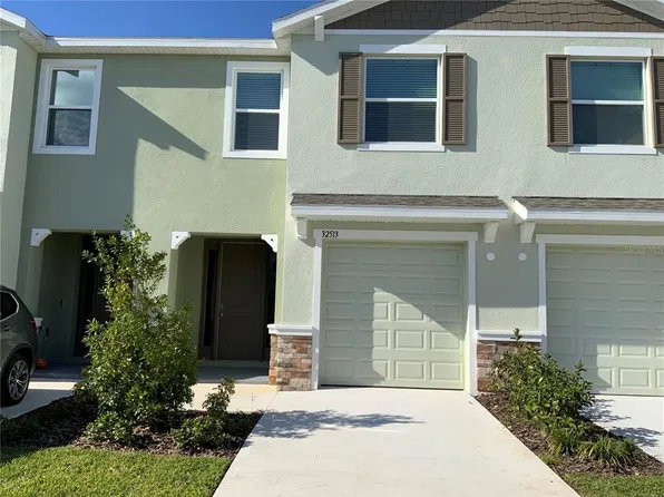 32513 Midsummer Night Ln, Wesley Chapel, FL 33543